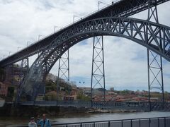 昼食を食べて、再びポルトに帰ってきました。