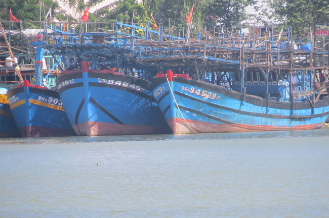 舟の上の展望デッキ？