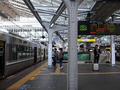 大阪駅よりJR福知山線の丹波路快速に乗車