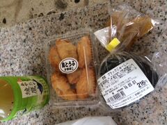 二日目。
離島ターミナルで朝食を。