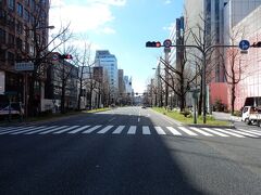 ２１日です。
天気も良いのでお宿から梅田まで歩きます