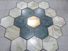 東京駅に無事到着。

こちらのゼロポイントも撮影しておかないと！