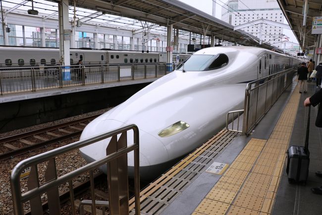 岡山駅からのぞみ号で出発