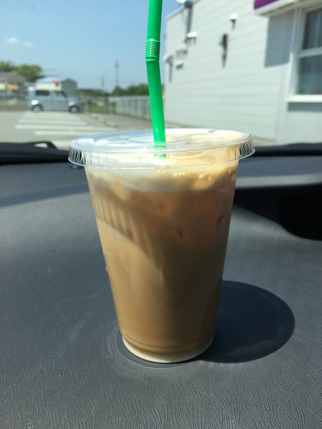 カフェラテも良いですわー！<br />少し暑いので、美味しく頂けます♪