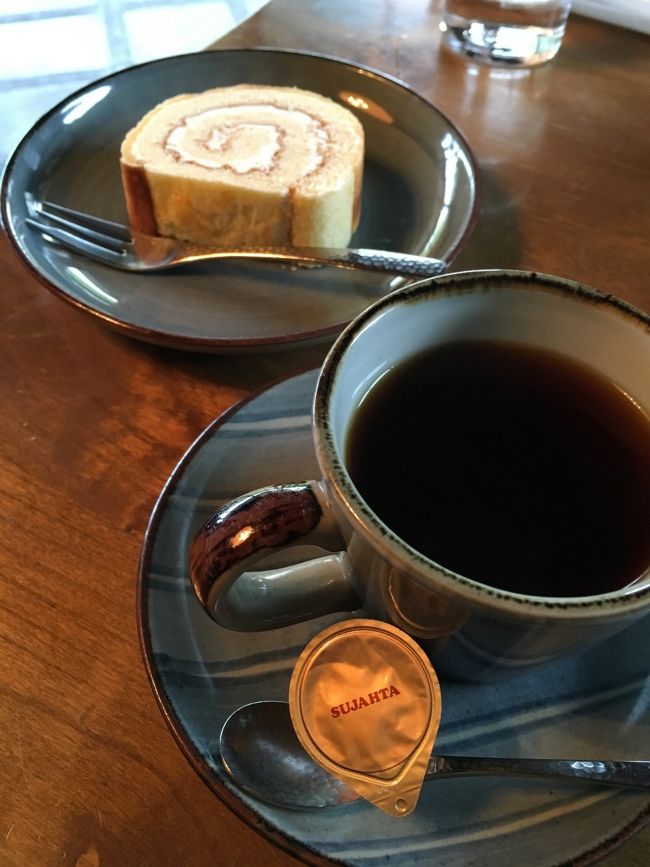 そして、初めて入る「五十鈴カフェ」<br /><br />ここは気持ちが良いです！なぜ、今まで入らなかったのかな？(°_°)？<br /><br />バタークリームのロールケーキですが、これが実に美味しい！多分好き嫌い分かれるとは思いますが、私は好きですね♪