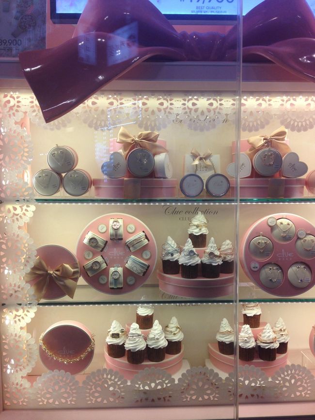 ピンク＆レースで私好みのディスプレイ