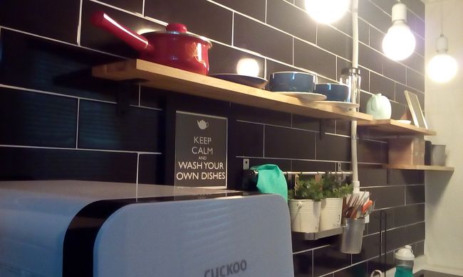 4月23日（日）　3日目<br /><br />ホステルベージュセカンドのキッチン<br /><br />私好みです〜