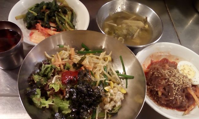 冷麺とグッスなどがサービスで付いてます<br /><br />このボリュームで5500ｗ