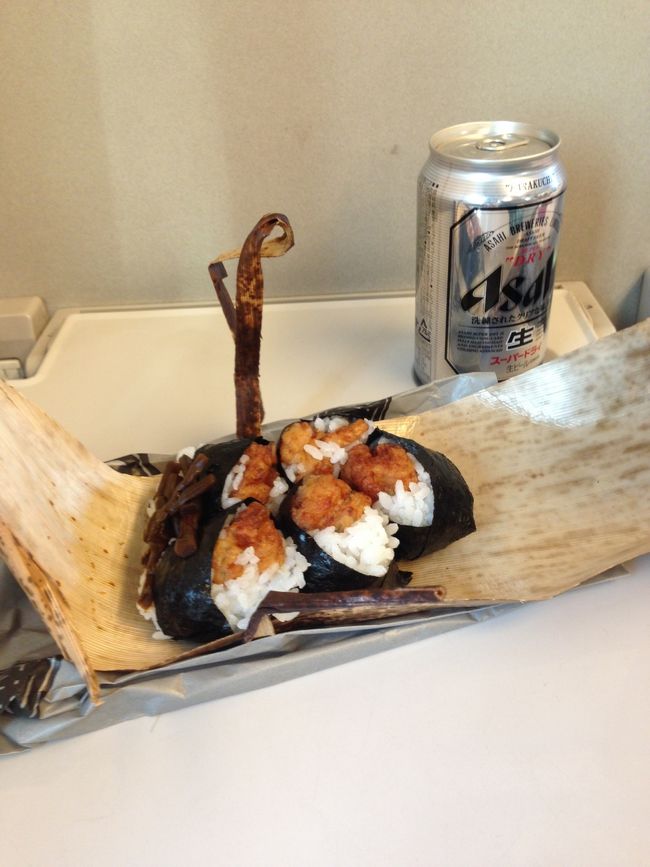 帰りの新幹線では、名古屋駅のデパ地下で買った天むすをいただきました。<br /><br />「地雷也」の天むすです。<br /><br />美味しかった♪( ´θ｀)ノ<br /><br />今度真似して作ろうっと！