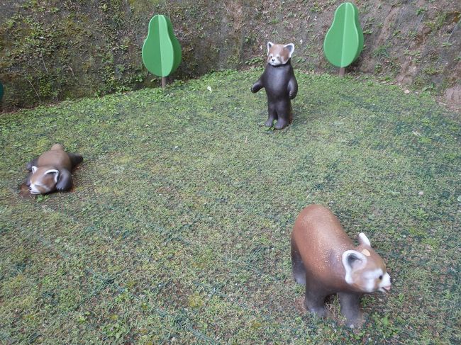 ぱんだらんどという遊具のある遊び場もありました。