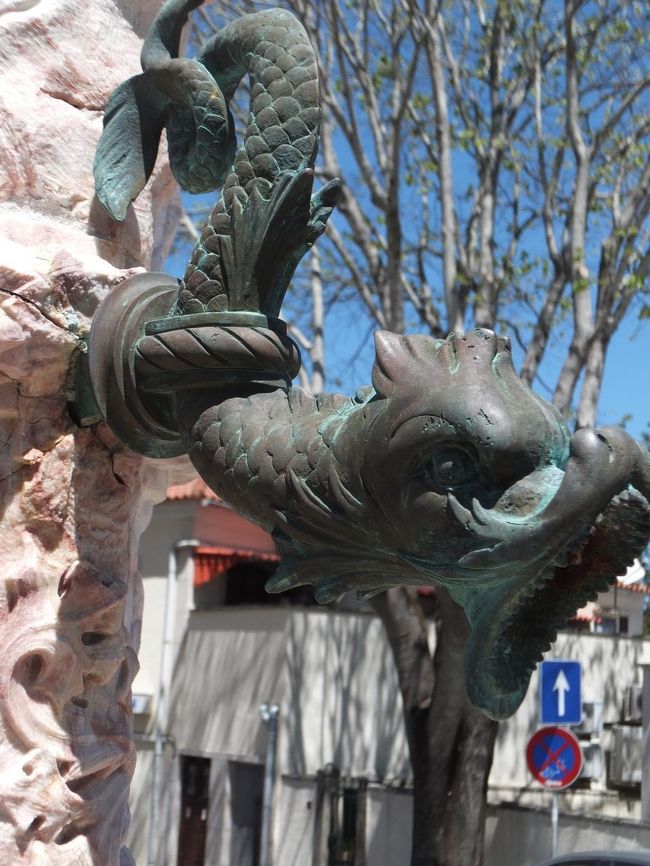 ドラゴン<br /><br />泉に設置