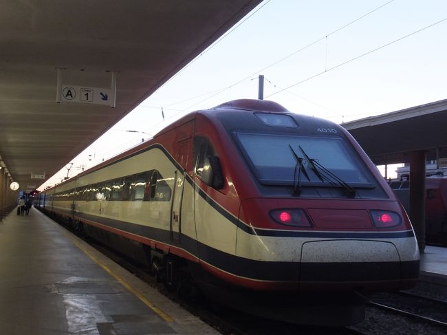 これがアルファ号！<br /><br />なんとなくスペーシア日光を思い出す（←いつか乗りたいと思っている電車）