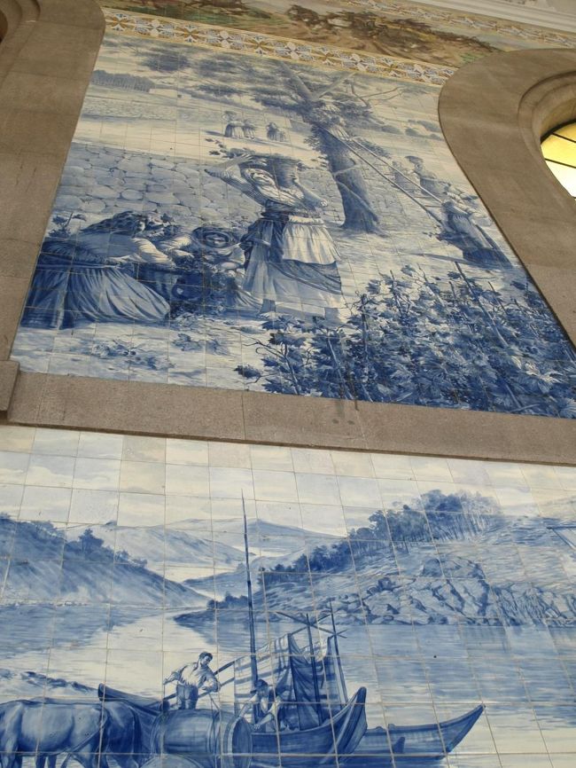 主要な駅にはだいたいアズレージョ<br />