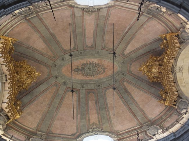 真上ですｗ<br /><br />首痛いです