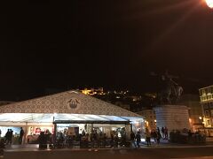 ホテルへの帰り道に、ロシオ広場でやっていたマーケットに寄ってみました。