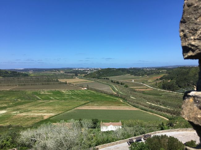 城壁の上からの眺め。遠くまで見晴らせて、気持ちいい〜！　