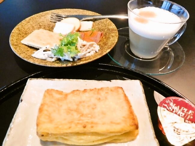 オードブルとフレンチトーストを