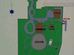目当ての前田公爵邸はキャンパス西隣の駒場公園にあります。