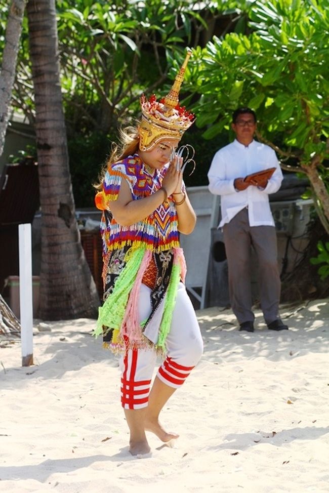 タイ文化の伝承であろうとありがたく拝見