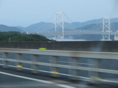 順調に阪神高速、神戸淡路鳴門道を通り、大鳴門橋が見えてきた

５時前だったかな？