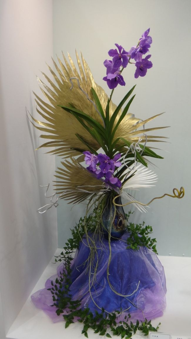 ドレスに見える