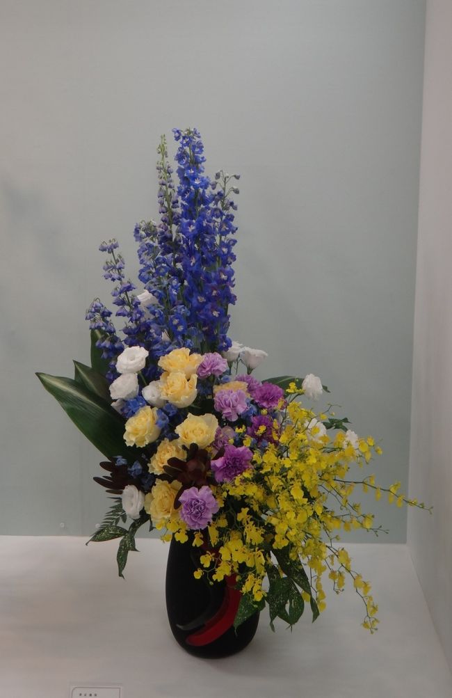 お花満載で色も素晴らしい