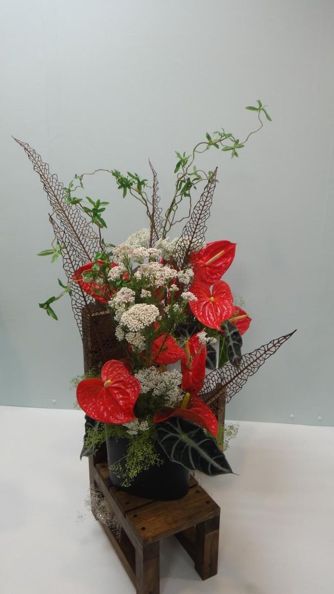 落ち着いた配色