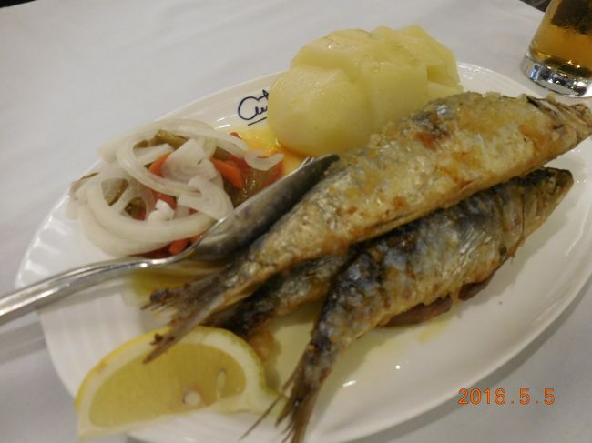 アジの塩焼き！ジャガイモも大きい。<br />レモンであっさり。さすがお勧め料理です。