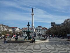 メインどころを一通り観光したところでまたバス移動です。
車窓からもこれぞリスボンという光景が次々と広がって目が離せません！