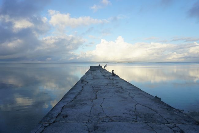大分明るくなり、人も増えてきました。<br />宿に戻り朝食に向います。