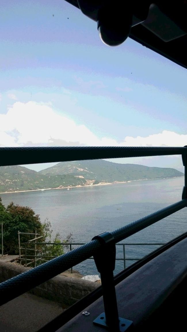 初めてのルートで移動。<br />これはダム？