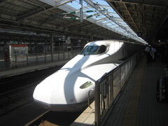 のぞみ10号東京行きに乗車し、名古屋へ向かいます。Ｎ７００系Ｋ６編成（ＪＲ西日本）