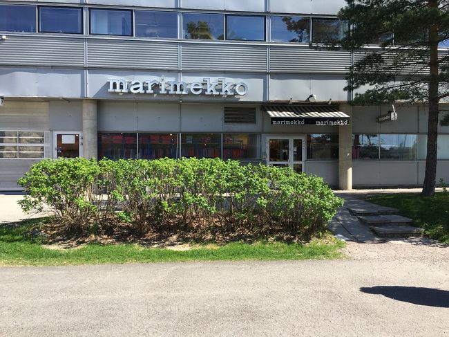 昼食後、リクエストでマリメッコのアウトレットへ。