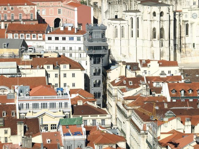 サンタ・ジェスタのエレベータ<br /><br />１００年以上も前に建造されたもの<br /><br />行ってみたかったが、時間の都合で行け〜ず<br /><br />あぁ時間が足りない。。