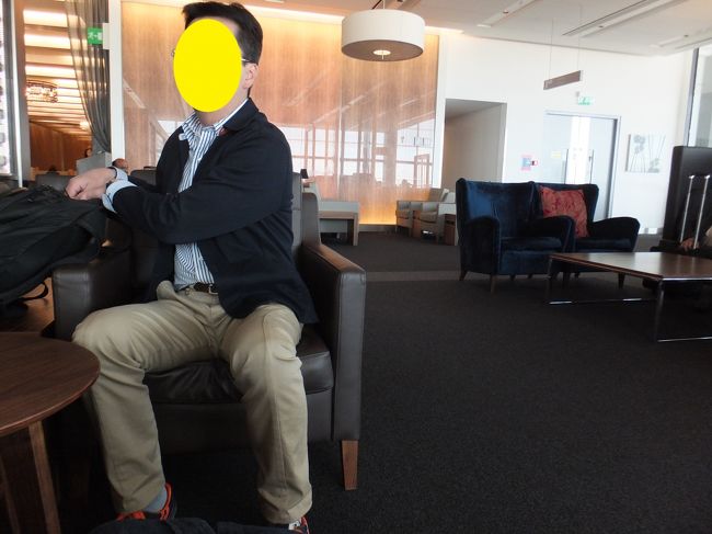 ブリティッシュエアウェイズのラウンジは広いんだね<br /><br />席もいっぱいあったよ(^o^)