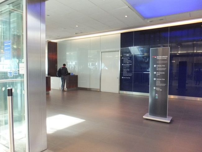 ヒースローには定刻に到着し、まずは一安心<br /><br />３→５ターミナルもそれほど時間ロスもなく、到着<br /><br />手荷物検査が若干混んでたけど、まぁここも無難に通過<br /><br />で、ラウンジで少し過ごせる時間ができたｗ