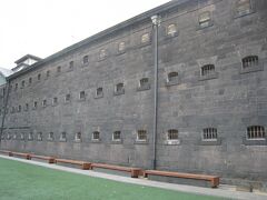 そのまま歩いて旧メルボルン監獄に来てみました。