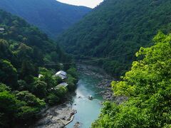 やってきたのは亀山公園の展望台です。

嵐山でもあまり人がいなくてユックリできるスポットです。