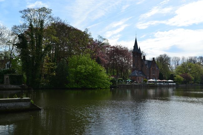 この奥は、当時貯水池や船着き場だったところです。