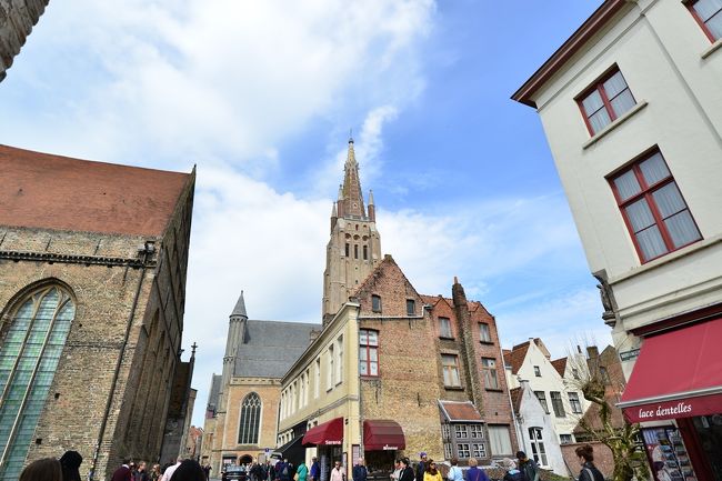 聖母教会がみえ橋まで来ました。。