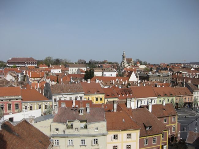 北方向、聖ミハーイ教会が見えている。