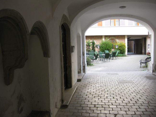 抜け道があった。