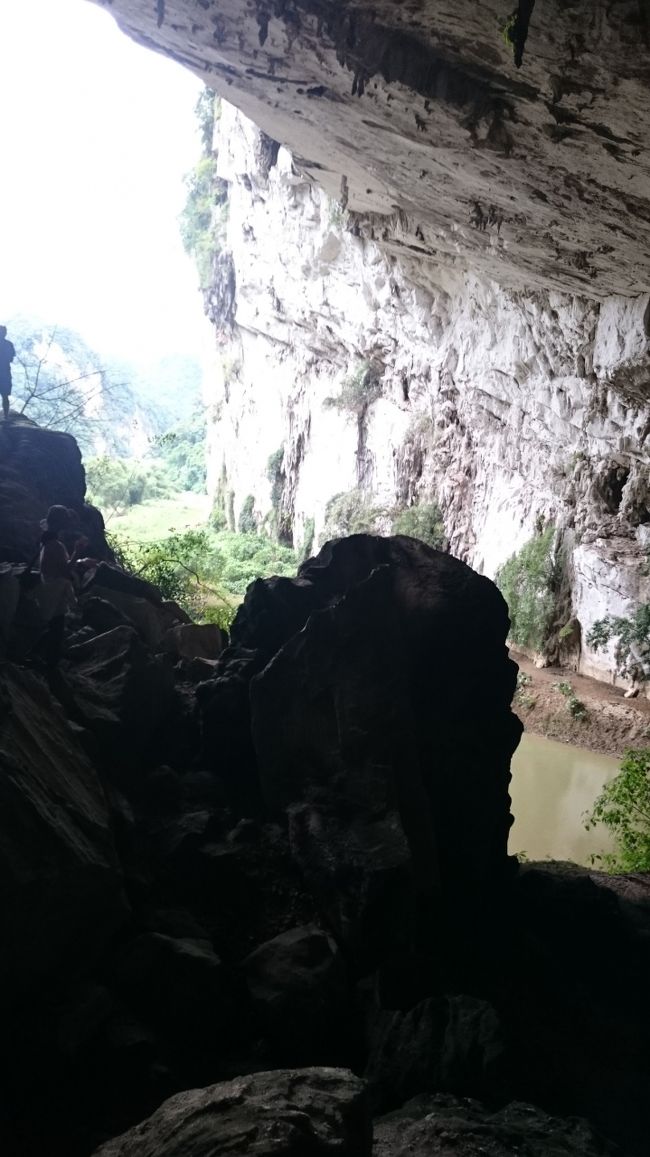 途中洞窟でおろされたけど、よくわからなかった…。<br />でもコウモリがいるし、人によって管理されていないようで、歩きまわるには少し怖いかな。