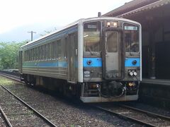 2016.05.01　白石
特急「くまがわ」廃止により、当駅で快速列車と交換。この改正でトイレのないキハ３１は肥薩線の運用から外れたらしいのだが、地震の影響で運用変更していた。