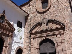 コリカンチャ（太陽の神殿）の跡は、サント・ドミンゴ教会になっています。