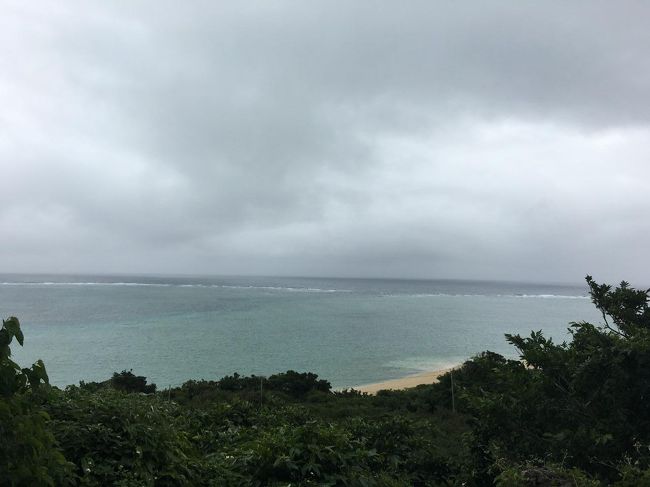 cafeの下でフリマをやっていたのですが、そこでみつけた<br />ガラスアクセがとてもかわいくて、ネットで調べて<br />お店があるという奥武島へ急遽行くことに。<br /><br />ネットって便利だなあ。