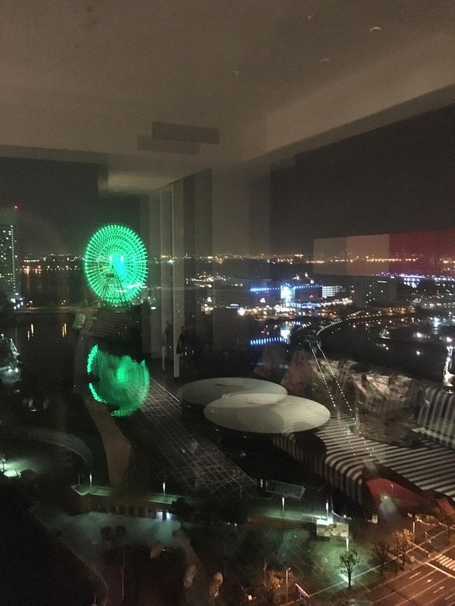 桜木町のニューオータニイン横浜にチェックイン。<br /><br />午前1時なのに、お部屋をグレードアップしてくれていました。<br />もったいない...せっかくの景色も少しだけしか楽しめず。