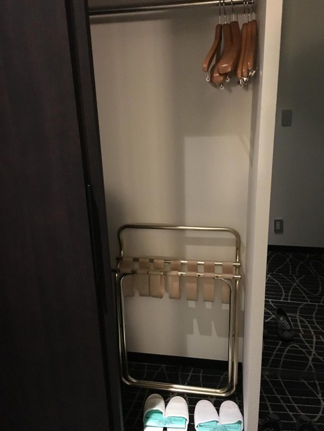 クローゼット。ハンガーがたくさんでGOOD!