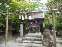 八重垣神社の小さな神社
