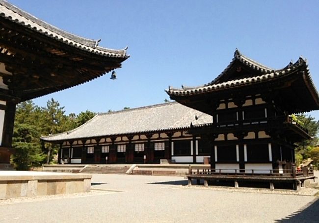 2日目。 バスのフリー乗車券で“唐招提寺”へ。人が少なくて静けさが沁みる。 <br /><br />